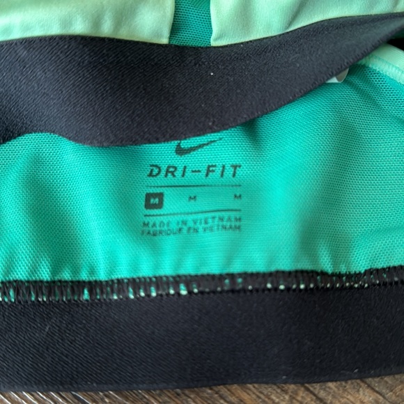 Nike DriFit Sports Bra - Picture 3 of 3